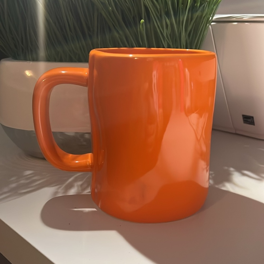 Rae Dunn “BOO” Halloween Mug - Picture 2 of 3
